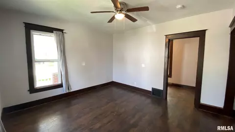 1801 S 8th St, Springfield, IL 62703 photo 10