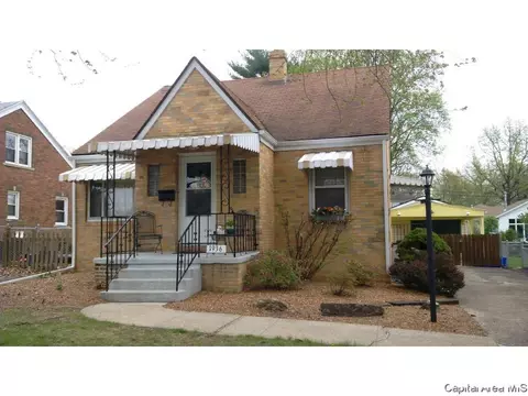 1936 N 6th St, Springfield, IL 62702 photo 1