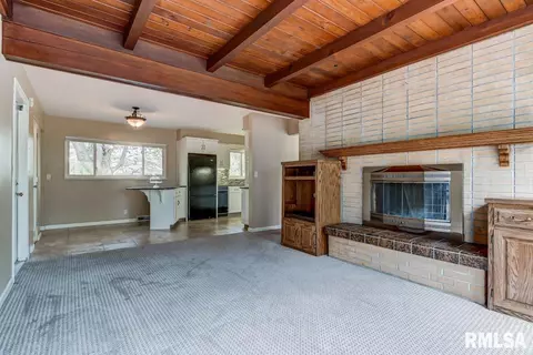 70 W Hazel Dell Ln, Springfield, IL 62703 photo 13