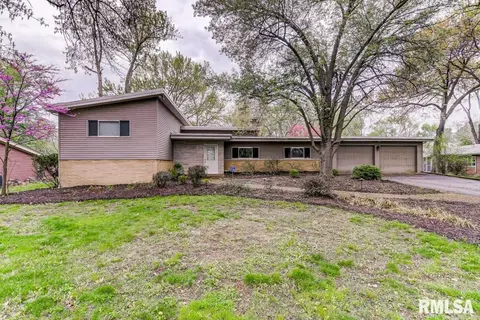 70 W Hazel Dell Ln, Springfield, IL 62703 photo 1