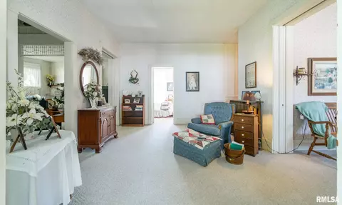 825 N Kickapoo St, Lincoln, IL 62656 photo 9