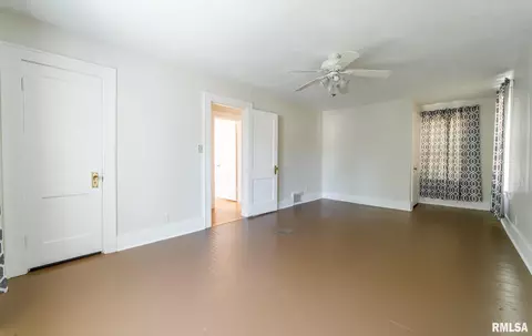 1041 W Edwards St, Springfield, IL 62704 photo 10