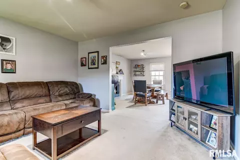 3701 Kerry Blvd, Springfield, IL 62712 photo 11