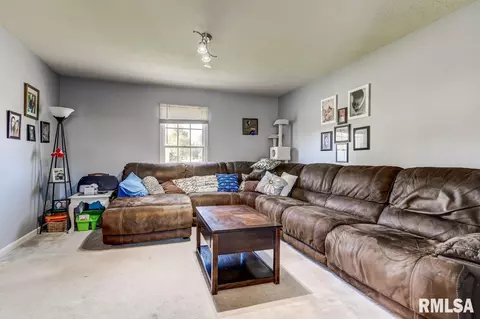 3701 Kerry Blvd, Springfield, IL 62712 photo 10