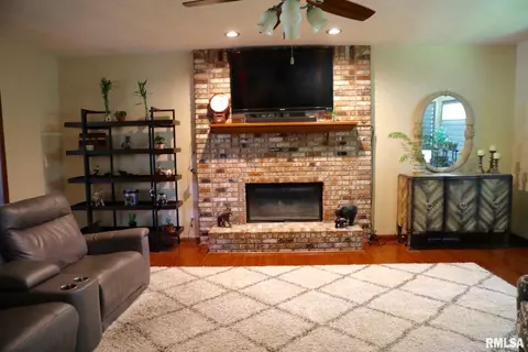600 Sunny Brook Rd, Springfield, IL 62702 photo 10