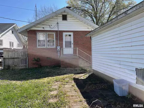 2121 N 7th St, Springfield, IL 62702 photo 32