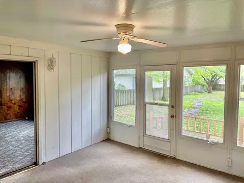 1924 S Spring St, Springfield, IL 62704 photo 11
