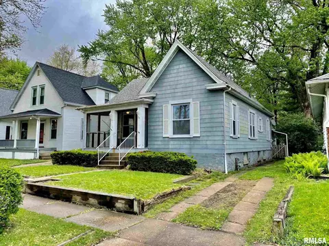 1924 S Spring St, Springfield, IL 62704 photo 2