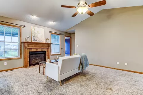 506 E Spruce St, Chatham, IL 62629 photo 9