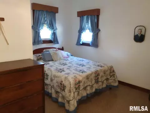 407 E Teak St, Thayer, IL 62689 photo 13