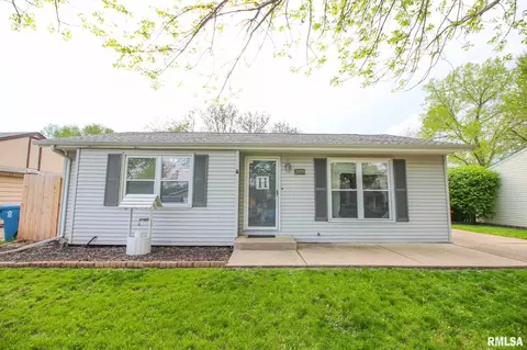 2009 Stonehenge Rd, Springfield, IL 62702 photo 1