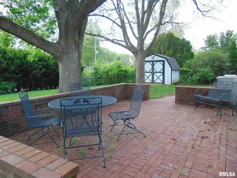 38 Crestview Dr, Chatham, IL 62629 photo 34