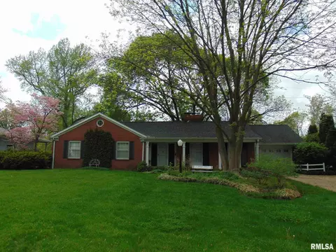 38 Crestview Dr, Chatham, IL 62629 photo 1