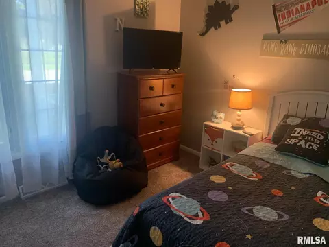 2569 Somerton Rd, Springfield, IL 62702 photo 9