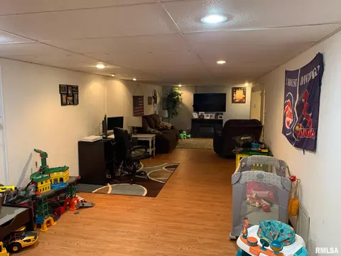 2569 Somerton Rd, Springfield, IL 62702 photo 11
