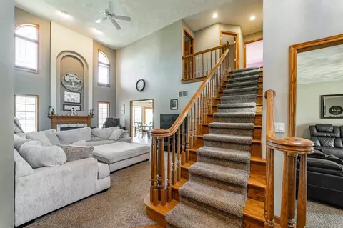 12 Lamplighter Cir, Mount Pulaski, IL 62548 photo 7