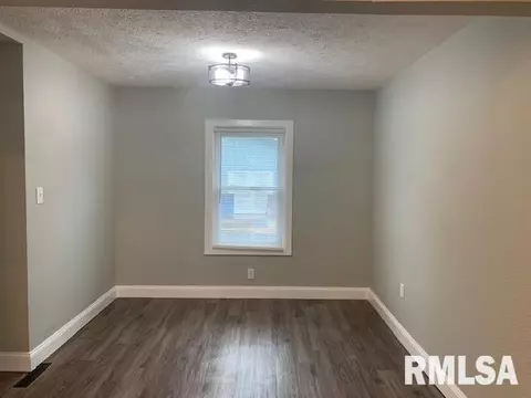 3222 Carman Ave, Springfield, IL 62703 photo 4