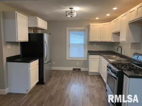 3222 Carman Ave, Springfield, IL 62703 photo 2