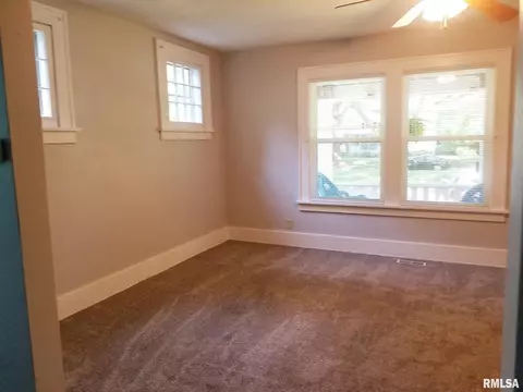 2008 S Lowell Ave, Springfield, IL 62704 photo 5