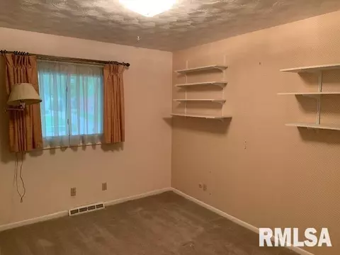 2428 Arrowhead Dr, Springfield, IL 62702 photo 7