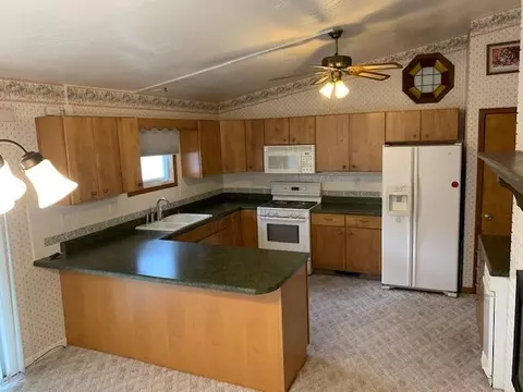 2428 Arrowhead Dr, Springfield, IL 62702 photo 4