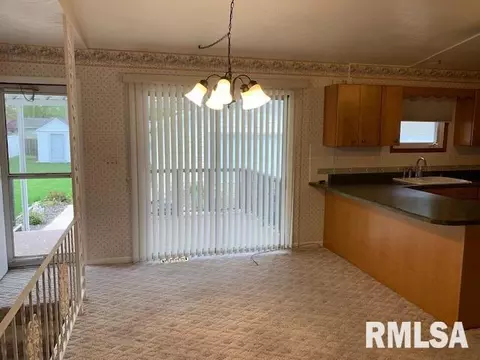2428 Arrowhead Dr, Springfield, IL 62702 photo 6