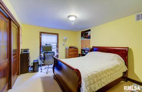 2117 Bates Ave, Springfield, IL 62704 photo 37