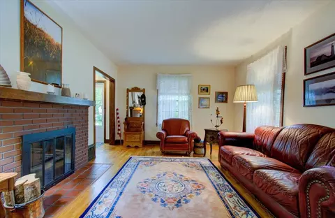 2117 Bates Ave, Springfield, IL 62704 photo 3