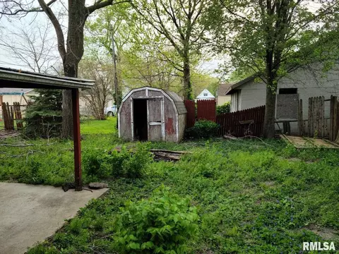 2913 S Walnut St, Springfield, IL 62704 photo 5