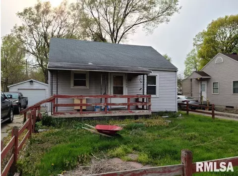 2913 S Walnut St, Springfield, IL 62704 photo 1