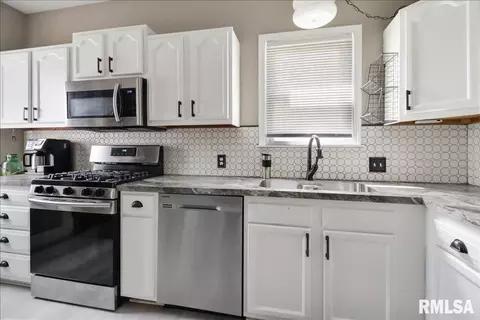 1826 Dial Ct, Springfield, IL 62704 photo 9