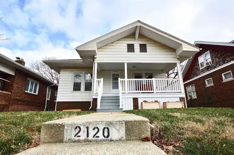 2120 S 5th St, Springfield, IL 62703 photo 2
