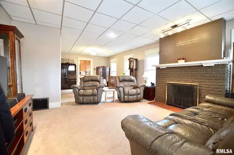 2120 S 5th St, Springfield, IL 62703 photo 6