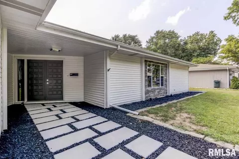 1201 Larchmont Dr, Springfield, IL 62704 photo 3