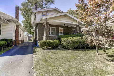 2033 S 4th St, Springfield, IL 62703 photo 3
