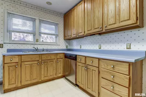 2033 S 4th St, Springfield, IL 62703 photo 10