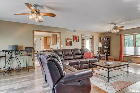 4005 Almahurst Dr, Springfield, IL 62712 photo 12