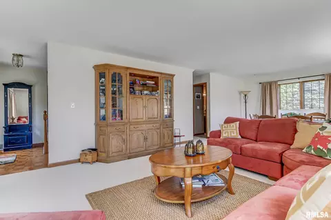 4005 Almahurst Dr, Springfield, IL 62712 photo 3