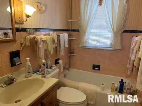 2508 S 6th St, Springfield, IL 62703 photo 7
