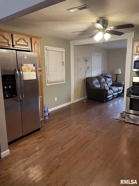 1046 N 19th St, Springfield, IL 62702 photo 7