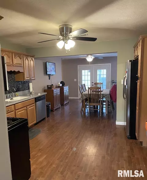 1046 N 19th St, Springfield, IL 62702 photo 11
