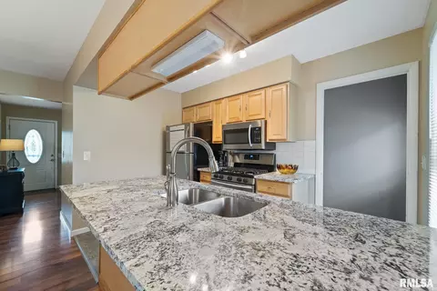 1370 Valley Dr, Springfield, IL 62702 photo 15