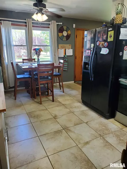 2518 Wilshire Rd, Springfield, IL 62703 photo 3