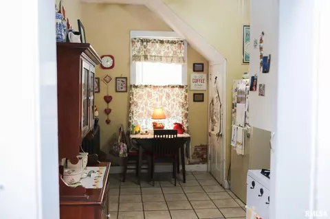 1305 Monument Ave, Springfield, IL 62702 photo 5