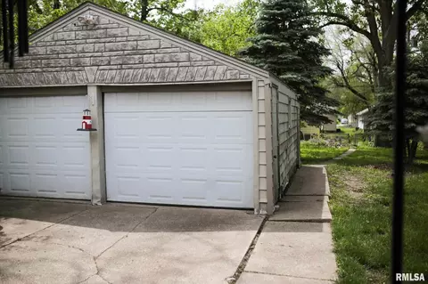 1305 Monument Ave, Springfield, IL 62702 photo 15