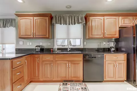 4900 Eagles Lndg, Springfield, IL 62711 photo 18
