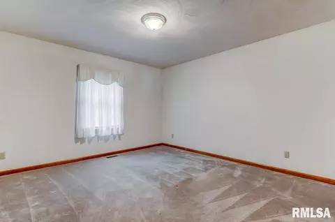 2600 Meadow Pointe Dr, Springfield, IL 62702 photo 30