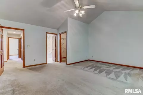 2600 Meadow Pointe Dr, Springfield, IL 62702 photo 22