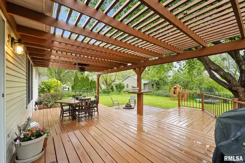 1220 Dani Ln, Springfield, IL 62712 photo 9
