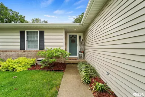 1220 Dani Ln, Springfield, IL 62712 photo 3